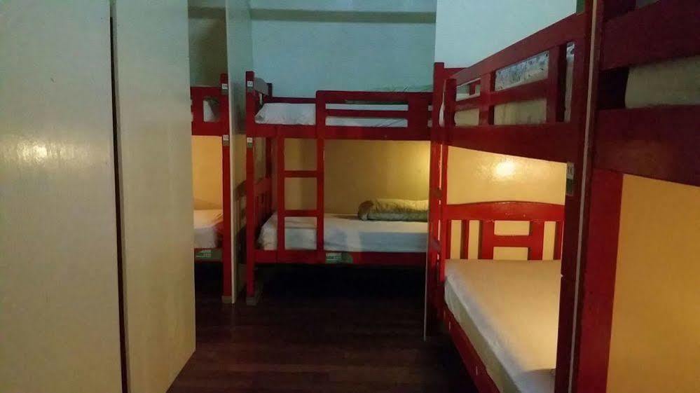 Sleepy Kiwi Backpacker - Bugis Hotel 2*